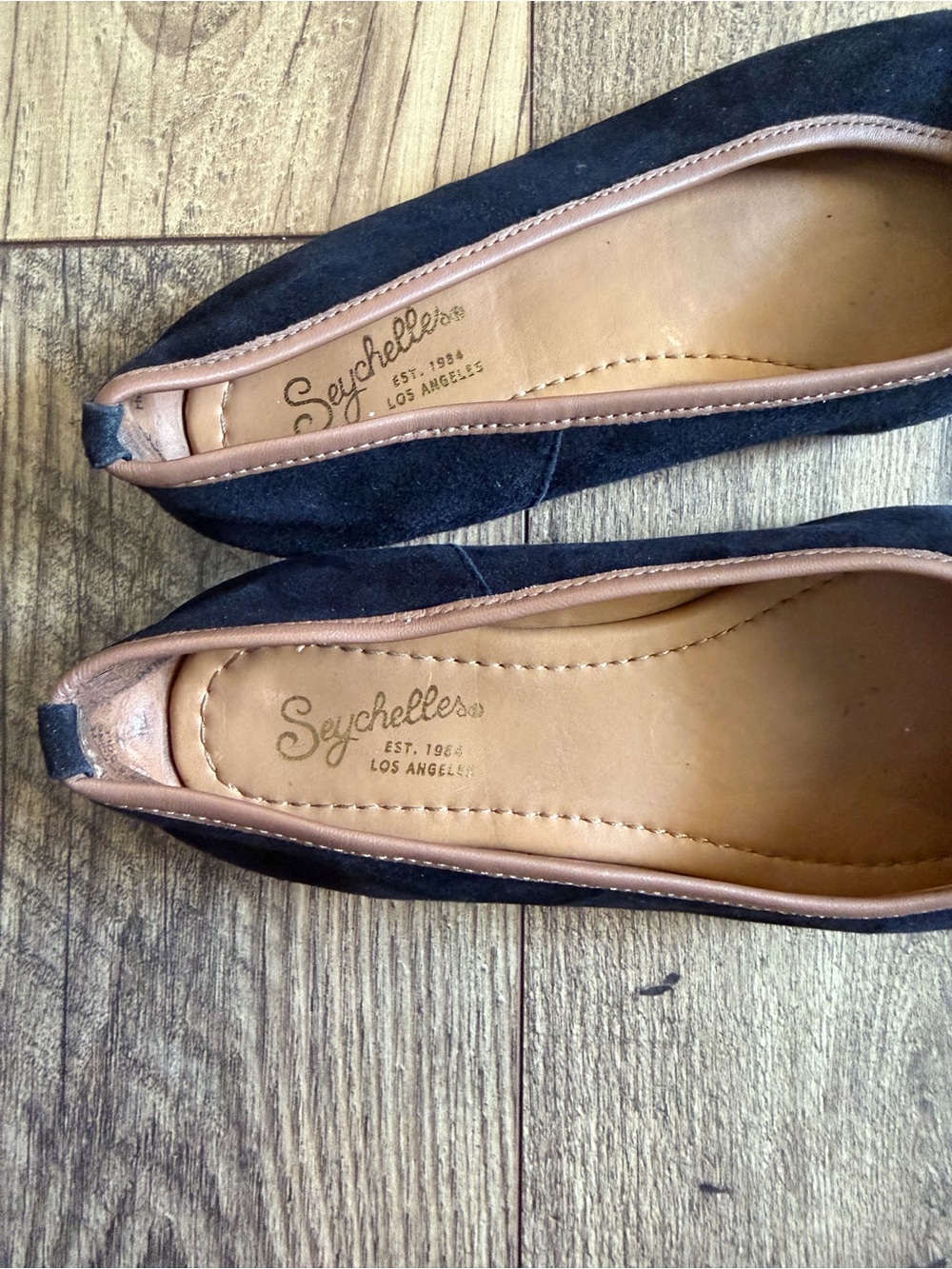 Seychelles Black Suede Square-Toe Ballet Flats with Tan Trim - Size 7 - Picture 6 of 10